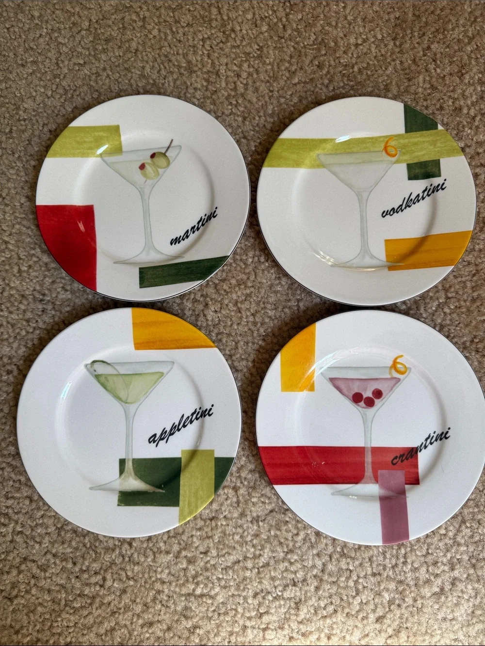 “Cheers” Canapé Plates (Set of 4)